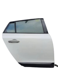 дверь задняя правая 821007080R для Renault Megane III